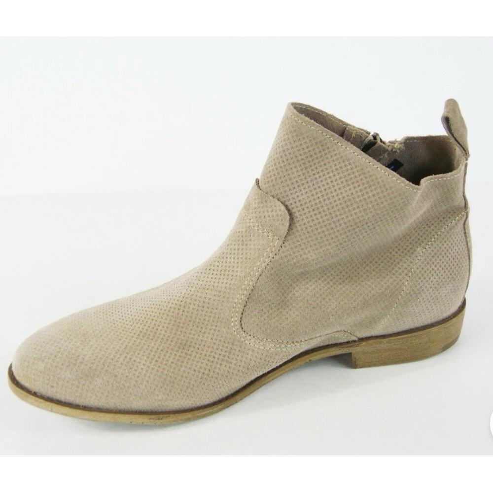 Tamaris Cigarra Perforated Ankle Bootie-Biege-Sz 40/9.5 Versatile Chic Timeless - Picture 3 of 10